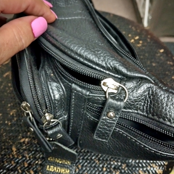 GENUINE LEATHER - Picture 7 of 7